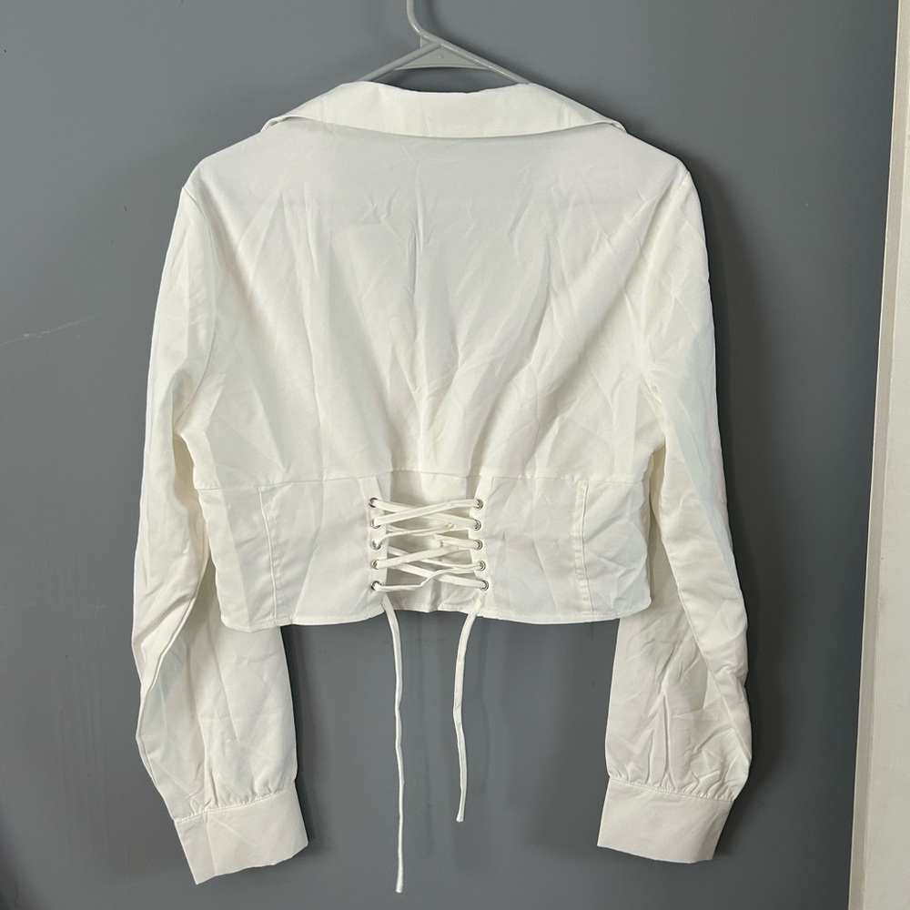 White cropped button up - Picture 4 of 5